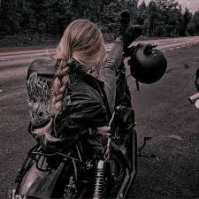 girl motorbike aesthetic - Búsqueda de Google