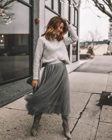 How to Style a Monochromatic Outfit - Karina Style Diaries