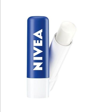 lip NIVEA