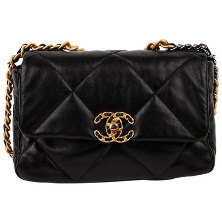 Chanel 19 leather bag Chanel Black in Leather - 9696597