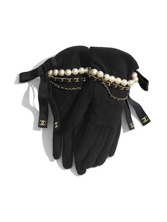 chanel suede pearl chain gloves (2020/2021)