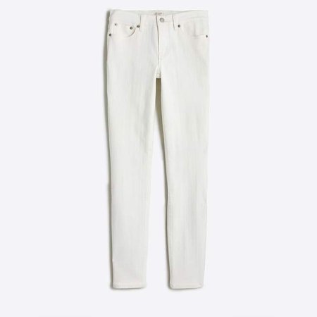 8" midrise skinny Jean in white denim with 26" inseam