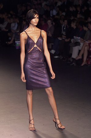 Vivienne Tam at New York Fashion Week Spring 2001 - Livingly