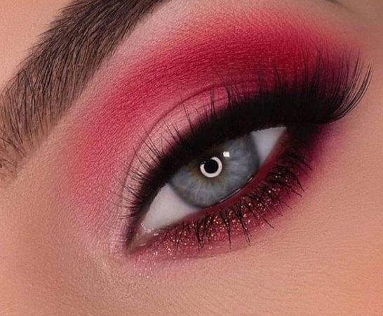 Dark Pink w/ Pink Glitter Eye Makeup