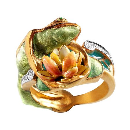 Masriera Plique-a-Jour and Champlevé Enamel Frog Motif Ring with Diamonds For Sale at 1stdibs