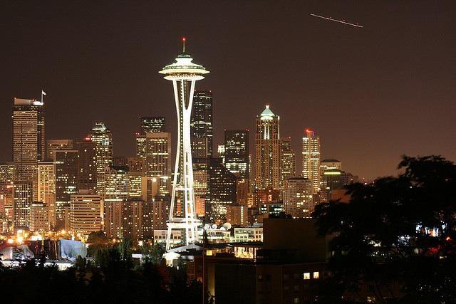 Google Image Result for https://crosscut.com/sites/default/files/styles/max_992x992/public/images/articles/Space_Needle_at_night.jpg?itok=SsTII5gf