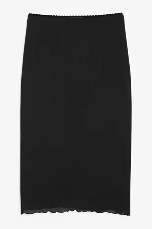Lettuce hem midi skirt - Black - Midi skirts - Monki WW