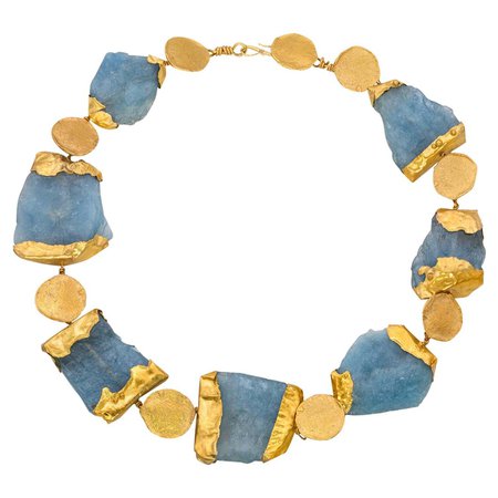 Aquamarine and 22k Gold Necklace For Sale at 1stDibs