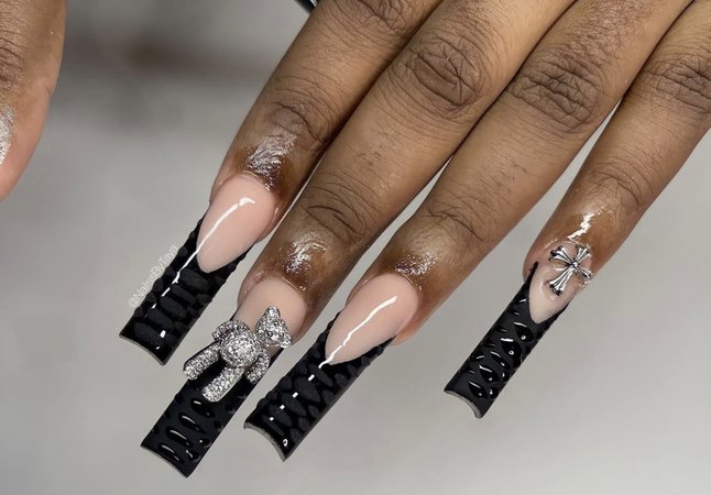 black French acrylic nails