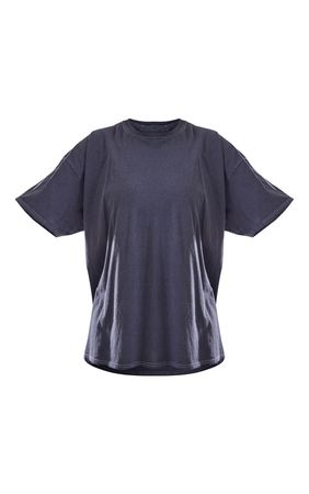 Navy Worldwide Back Print T Shirt | Tops | PrettyLittleThing USA