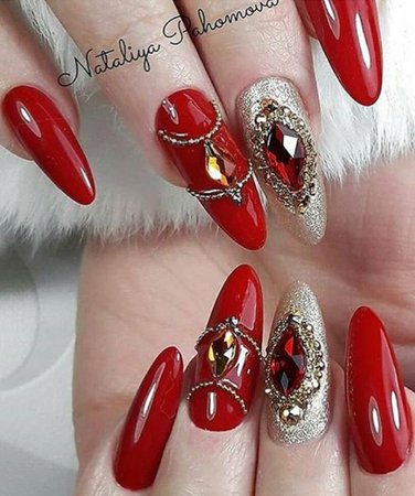 Red / Gold Glitter Nails