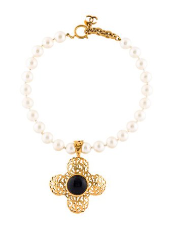 Chanel Faux Pearl & Resin Pendant Necklace - Necklaces - CHA312281 | The RealReal
