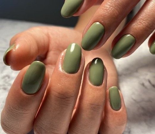 green oval nails