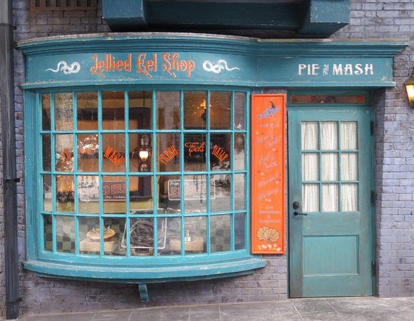 Diagon Alley Jellied Eel Shop | Harry Potter