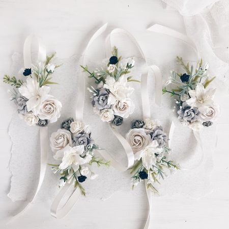 White Flower wrist corsage Grey flower Bridesmaids corsage | Etsy