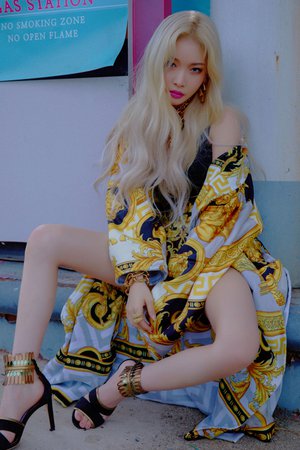 chungha snapping concept photo