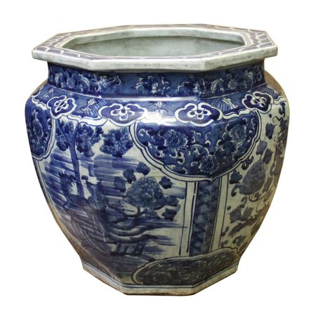 blue & white porcelain pot