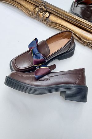 21AW-SHOES-01-Henley-Bow-Square-Toe-Loafers-3.jpg (683×1024)