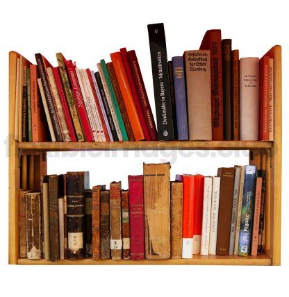 Books on Shelf – FlexibleImages.Club