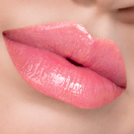light pink lip gloss