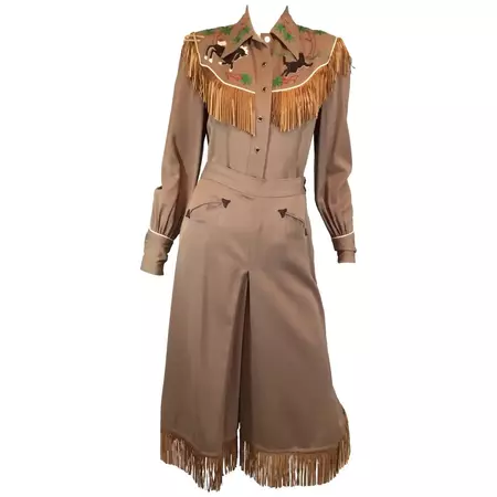 Hillbilly Westerns 1940s Fringed Garbradine Western Cowgirl Outfit For Sale at 1stDibs | hillbilly outfits, fringe cowgirl outfit, 1940s western fashion