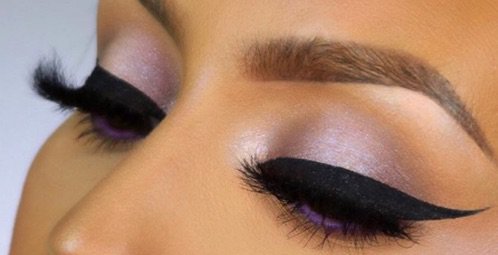light purple eye