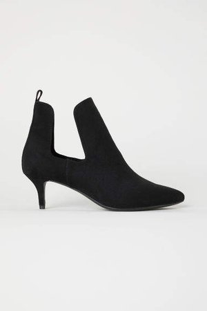 Open-sided Ankle Boots - Black