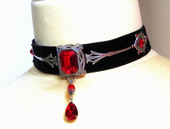 Black and Red Choker