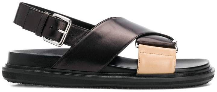 Fussbett crossover strap sandals