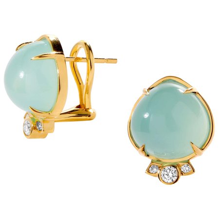 Syna Chalcedony Earrings with Champagne Diamonds For Sale at 1stDibs