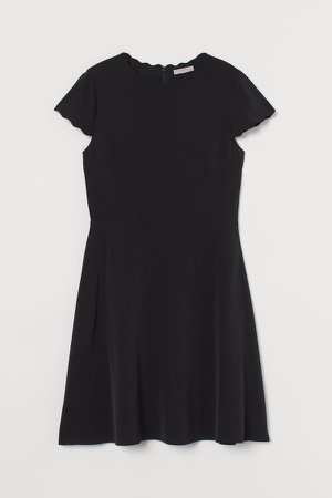 Scalloped-edge Dress - Black
