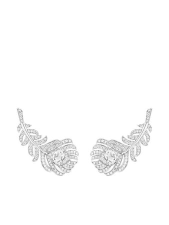 Shop Boucheron 18kt white gold diamond Plume de Paon ear clips with Express Delivery - FARFETCH