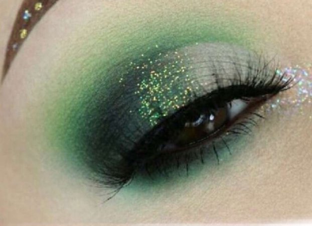 green sparkly eyeshadow