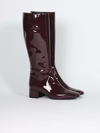 Burgundy patent leather boots Carel Paris