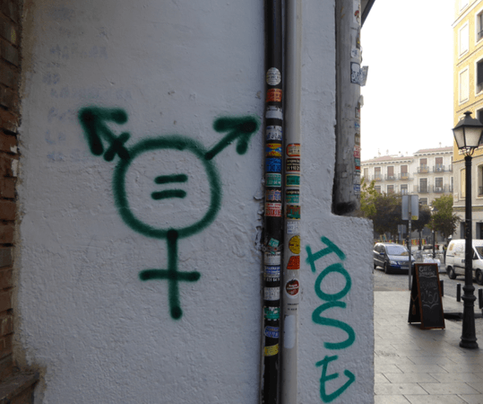 trans queer graffitti