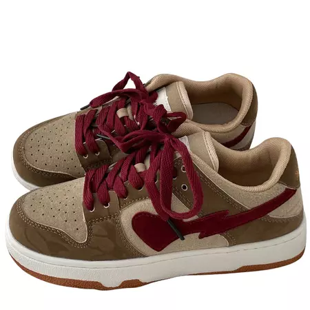 Brown Heart Aesthetic Sneakers | Aesthetic Shoes – Boogzel Clothing