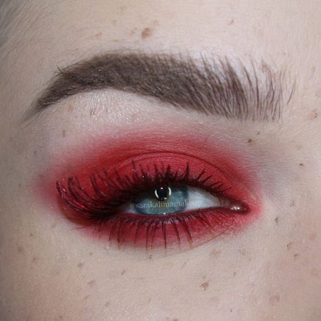 Red Eye Makeup