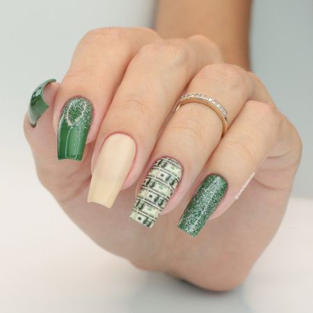 nail money green