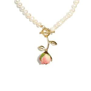 *REAL FLOWER* Bella Rosa Rosebud and Freshwater Pearl Choker Necklace – I'MMANY London