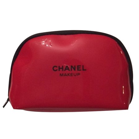 chanel makeup bag