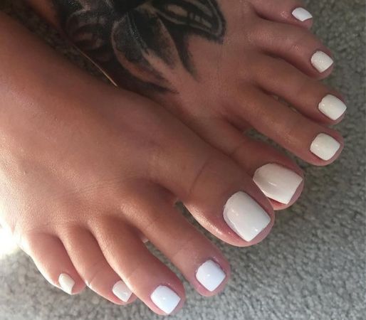 white toes