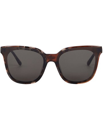 Illesteva | Camille Oversized Wayfarer Sunglasses | INTERMIX®