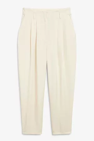 Paperbag style trousers - Cream - Trousers - Monki WW