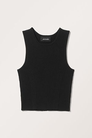 Fitted Rib-Knitted Tank Top - Black - Monki WW