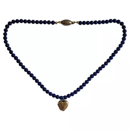 Vintage Heart Locket and Lapis Lazuli Beads necklace For Sale at 1stDibs