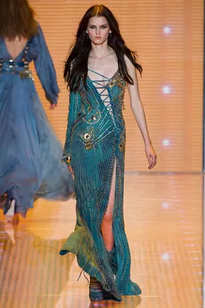 Versace Spring 2013 Ready-to-Wear Fashion Show | Vogue