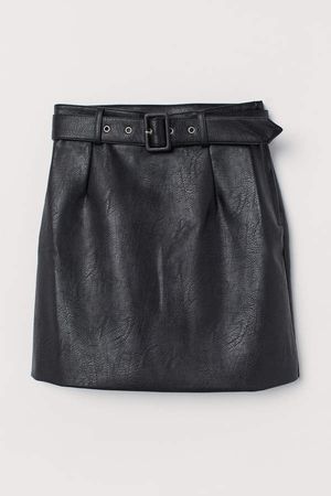 Short Skirt with Belt - Black