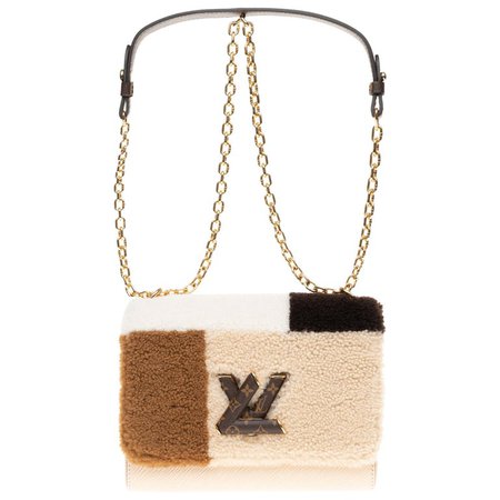BRAND NEW ultra Limited Edition Louis Vuitton Twist Teddy Fleece MM handbag For Sale at 1stdibs