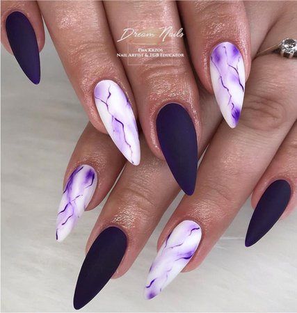 Purple/White nails