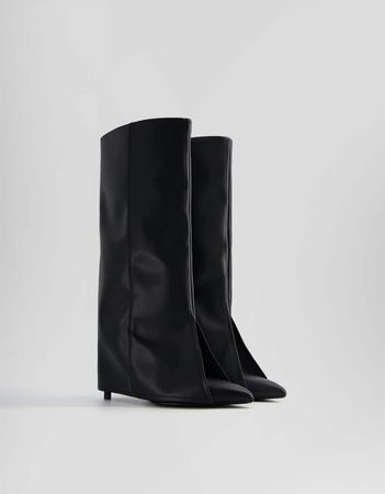 Сапоги с отворотом на высоком каблуке - Обувь - Женская коллекция | Bershka
